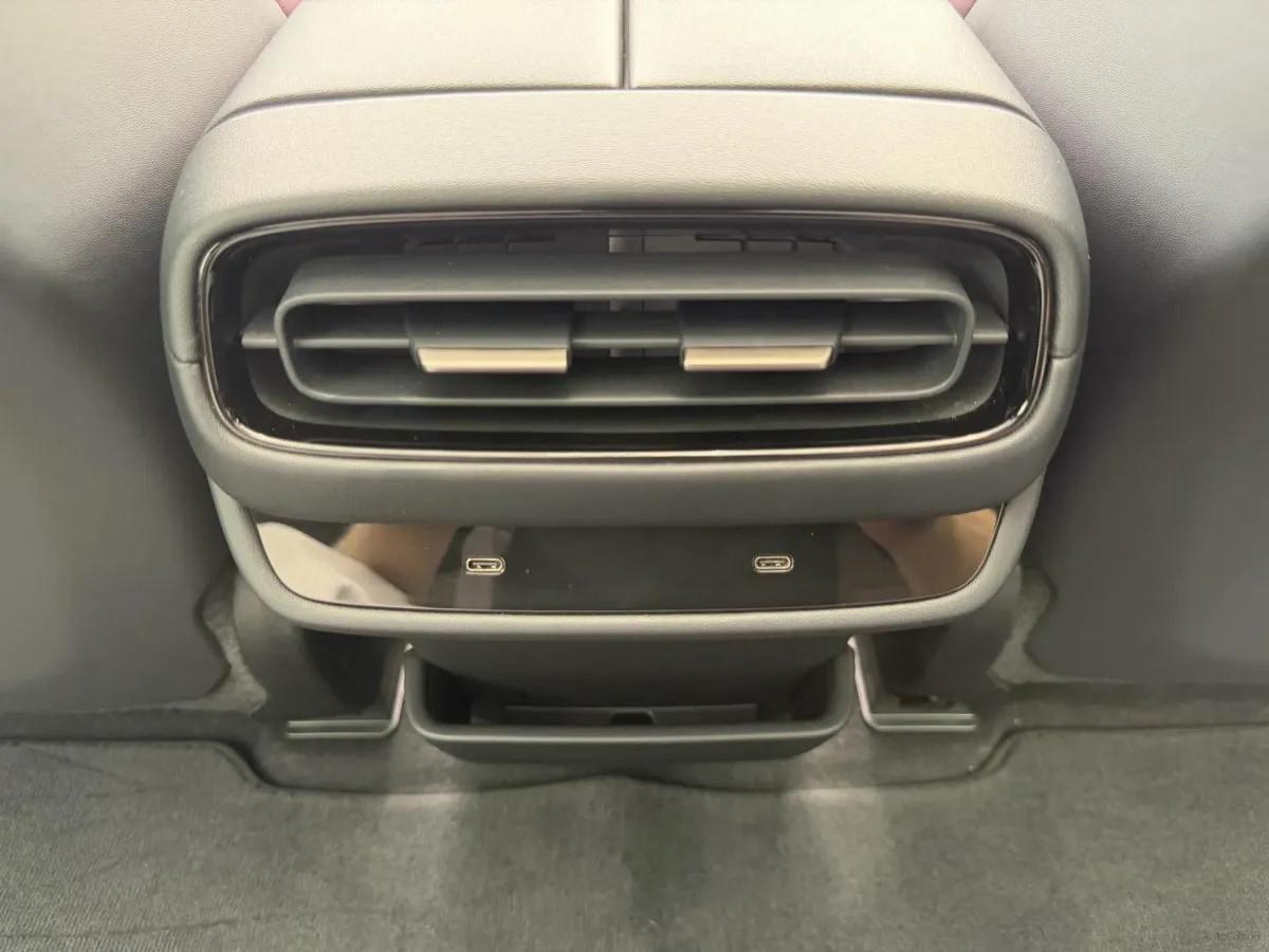 2024 Xiaomi SU7 BEV 73.6KWH image 7