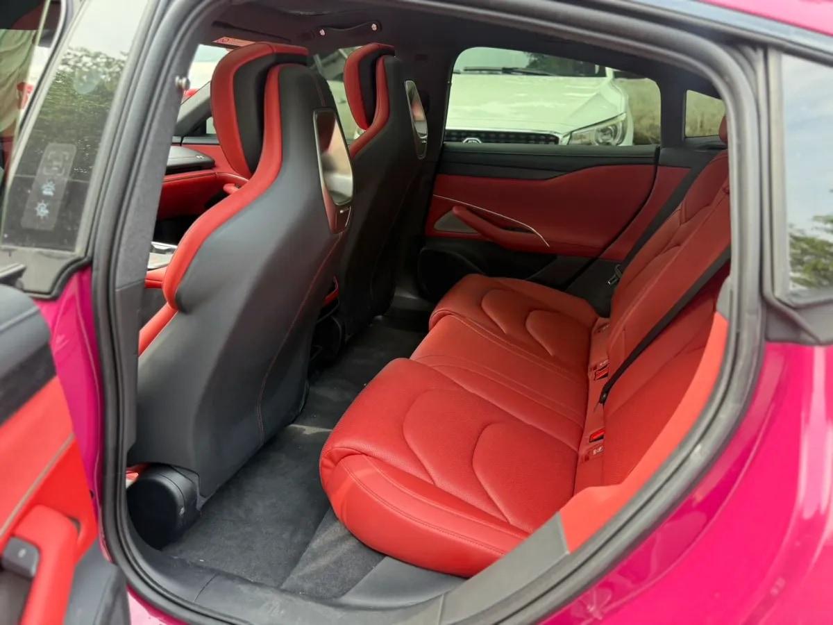 2024 Xiaomi SU7 BEV 73.6KWH 700km image 7