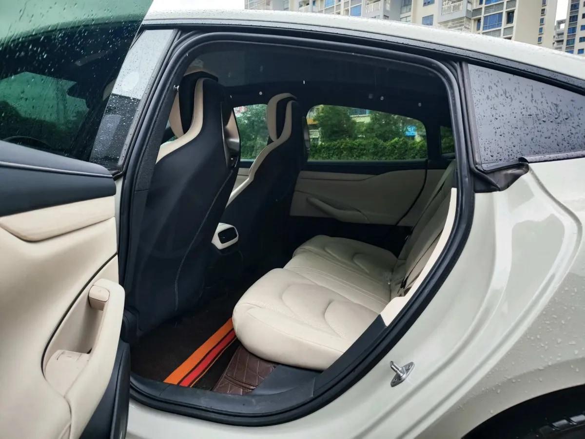 2024 Xiaomi SU7 BEV 73.6KWH image 7