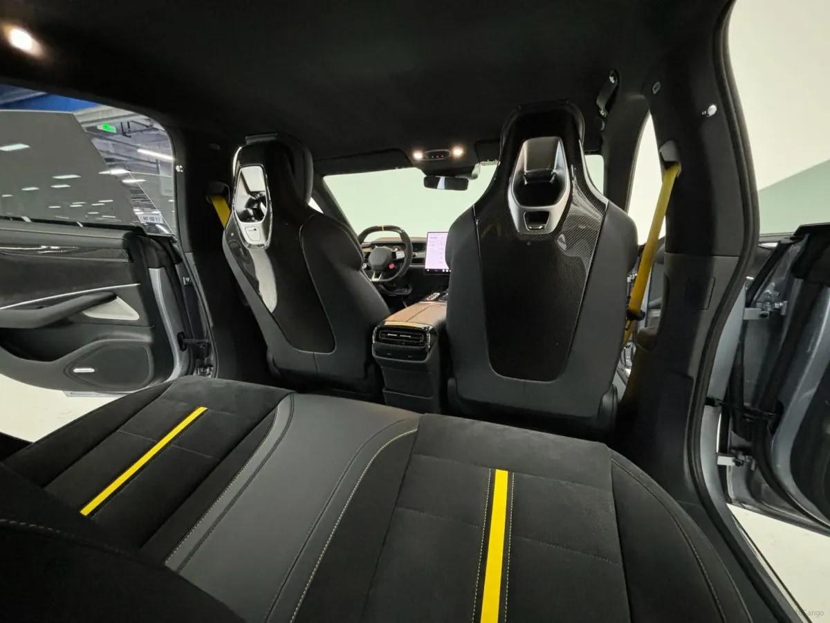 2025 Xiaomi SU7 Ultra BEV 93.7KWH image 7