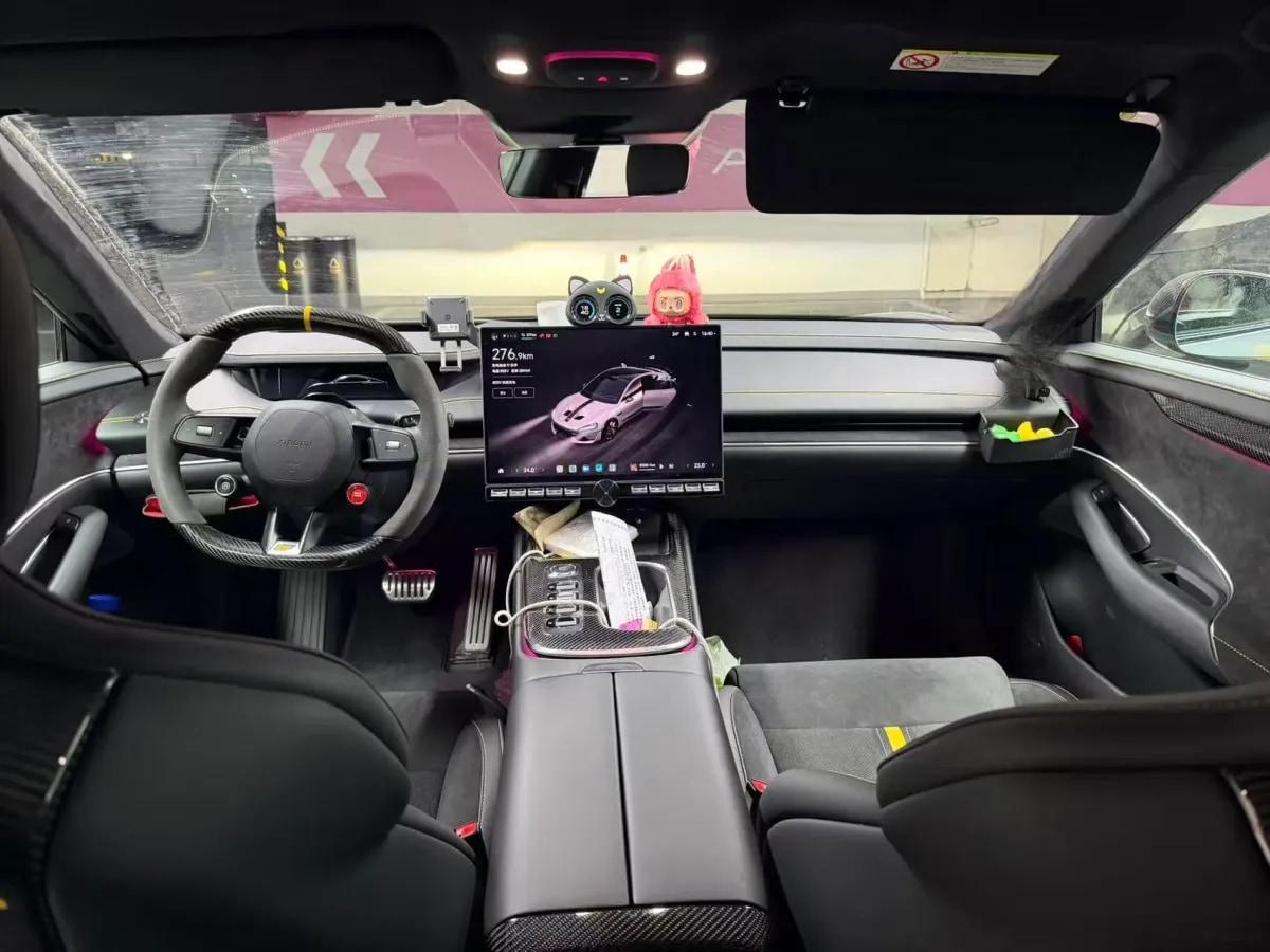 2025 Xiaomi SU7 Ultra BEV 93.7KWH 630km image 7