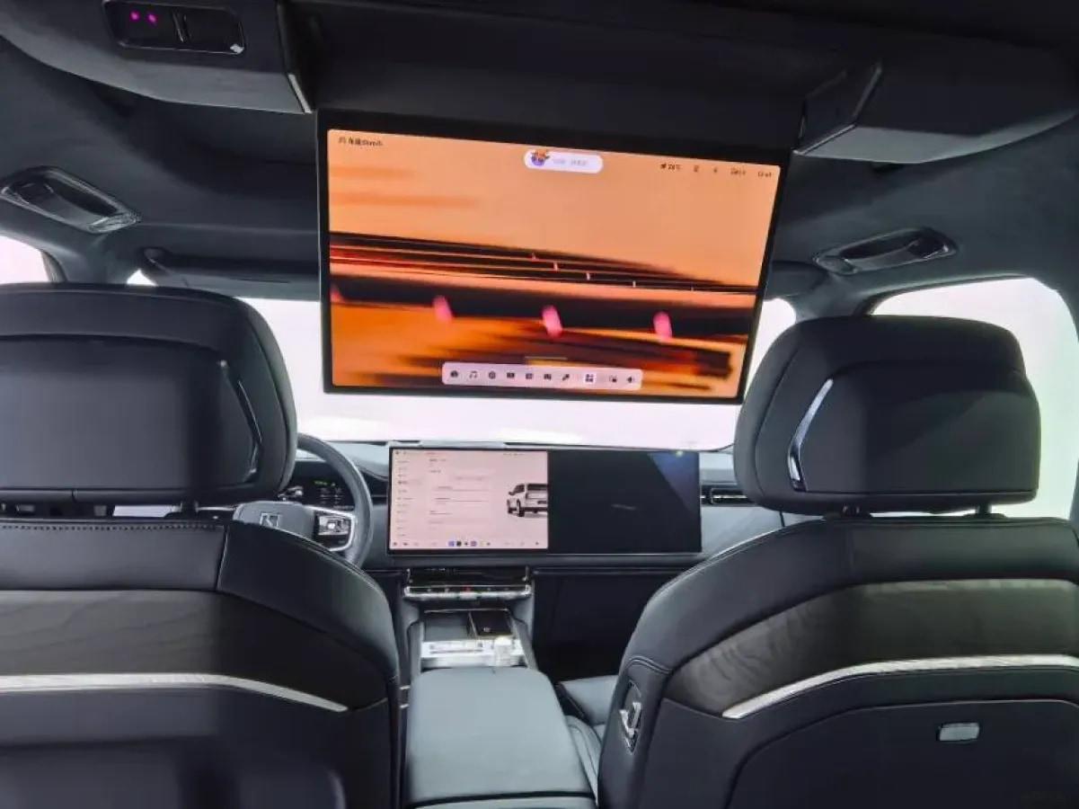 2025 Zeekr 9X 2.0T 279HP L4 1DHT PHEV image 7