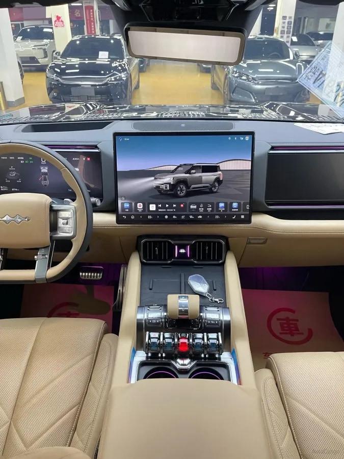 2025 Fang Cheng Bao Bao 8 2.0T 245HP L4 E-CVT PHEV 36.8KWH image 7