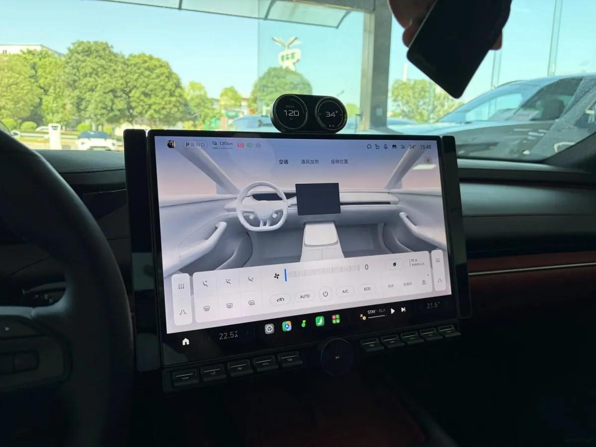 2024 Xiaomi SU7 BEV 73.6KWH image 7