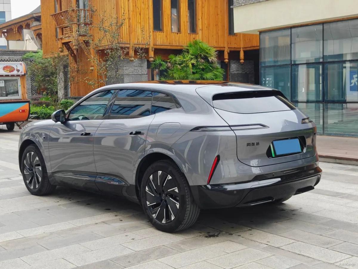 2024 Avatr 07 1.5T 156HP L4 REEV 39.05KWH 230km image 7