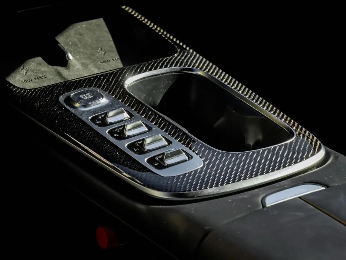2025 Xiaomi SU7 Ultra BEV 93.7KWH 630km image 7