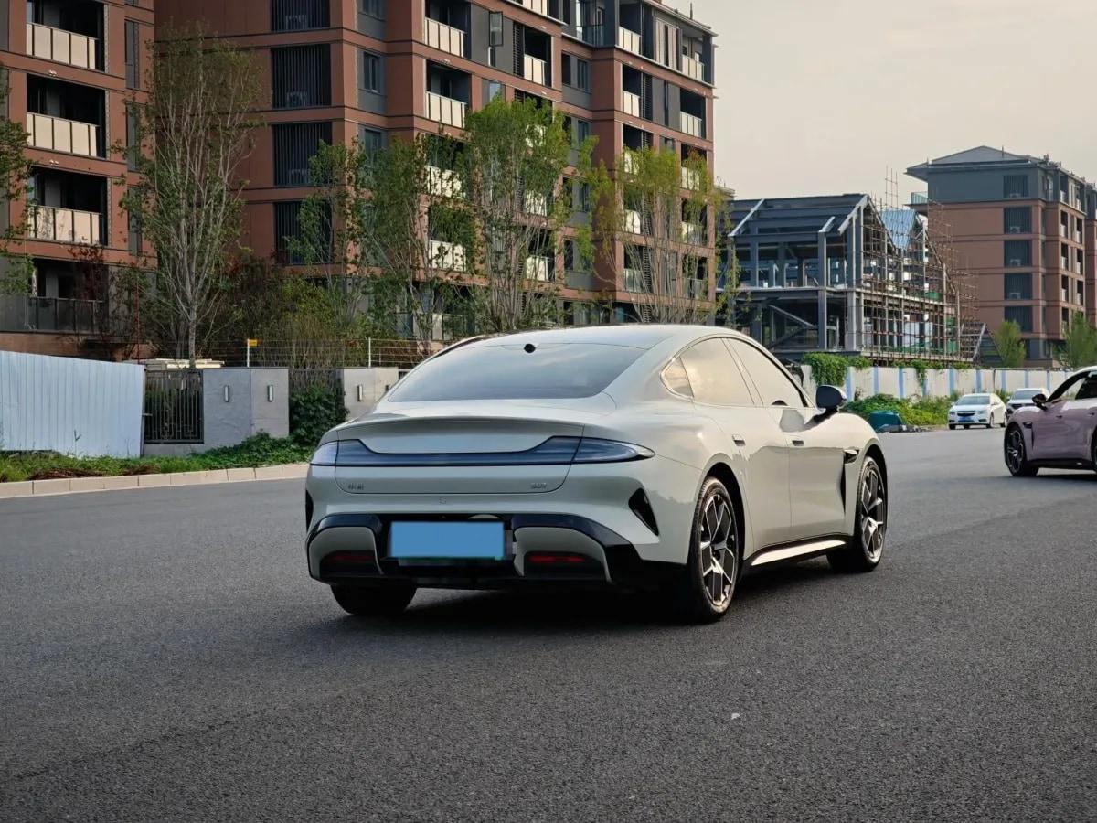 2024 Xiaomi SU7 BEV 73.6KWH image 7