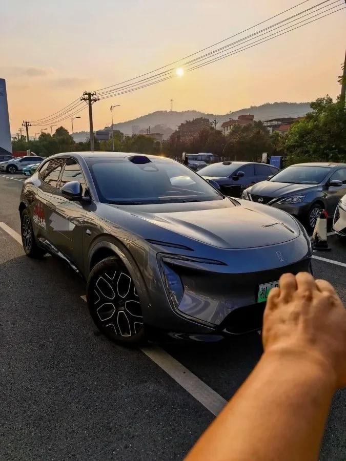 2024 Avatr 07 BEV 82.16KWH 610km image 7