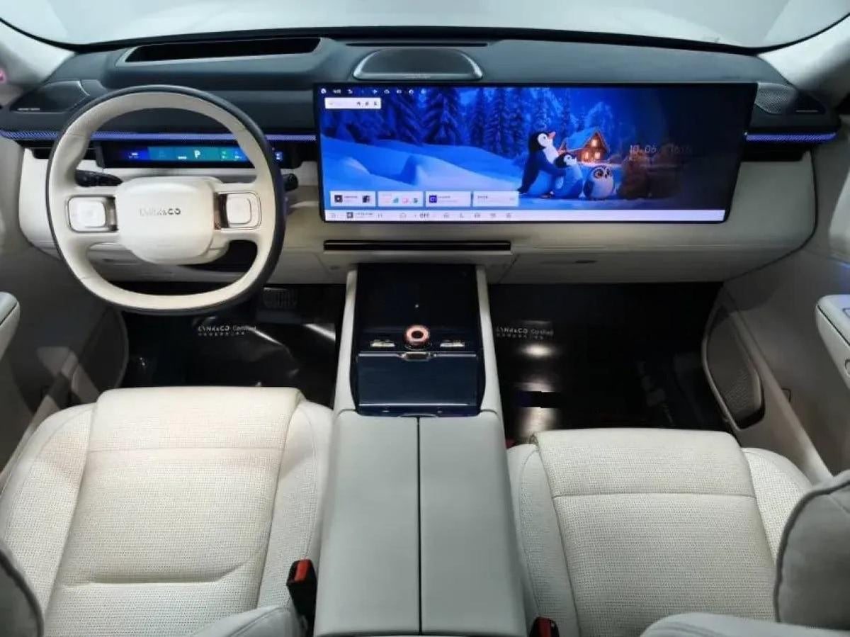 2025 LYNK&CO 900 2.0T 254HP L4 3DHT PHEV 52.38KWH 280km image 7