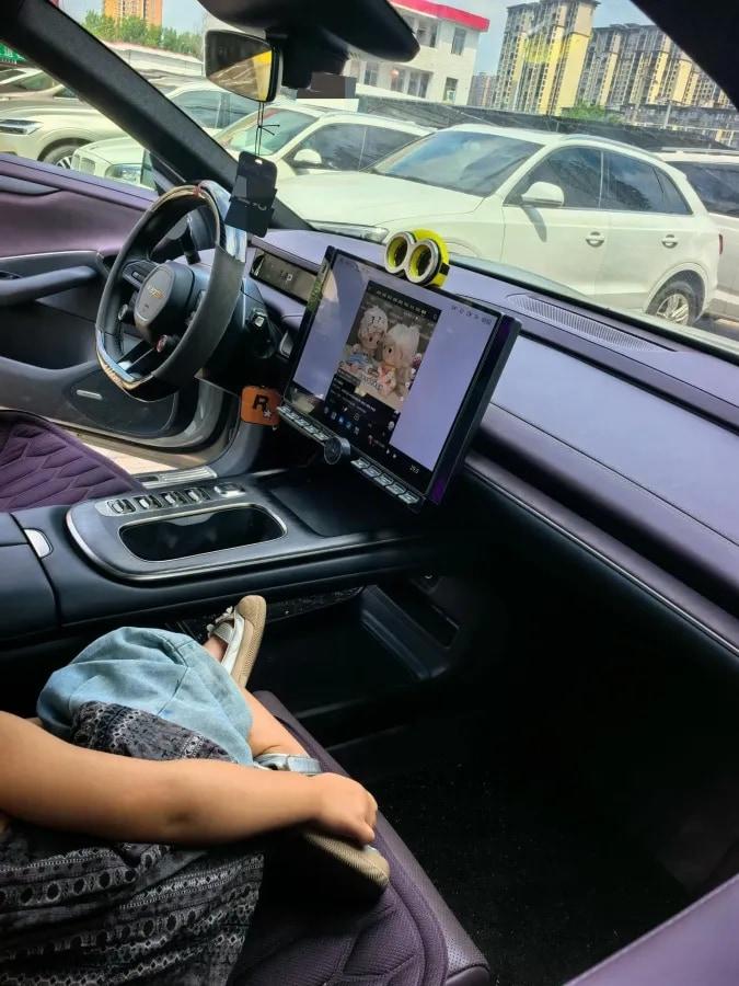 2024 Xiaomi SU7 BEV 94.3KWH image 7