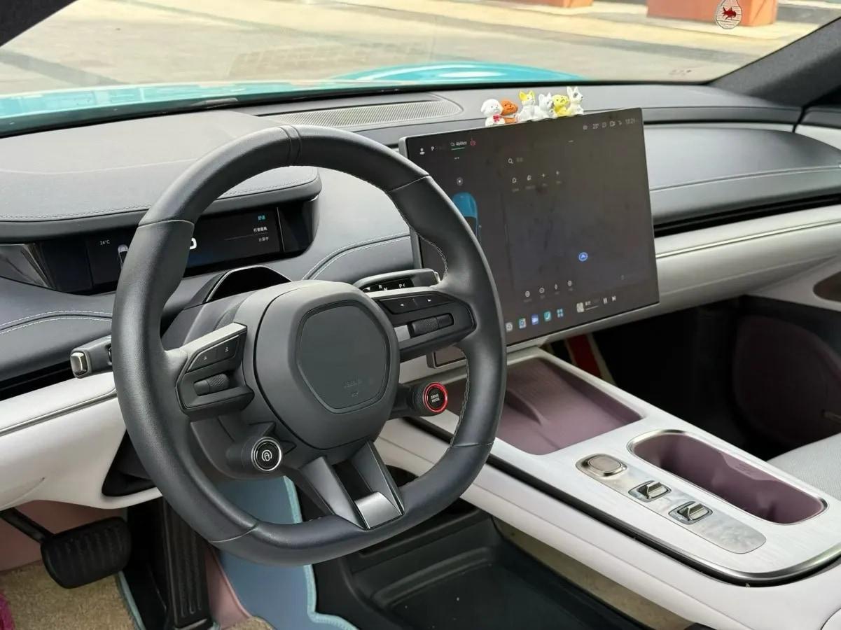 2024 Xiaomi SU7 BEV 73.6KWH image 7