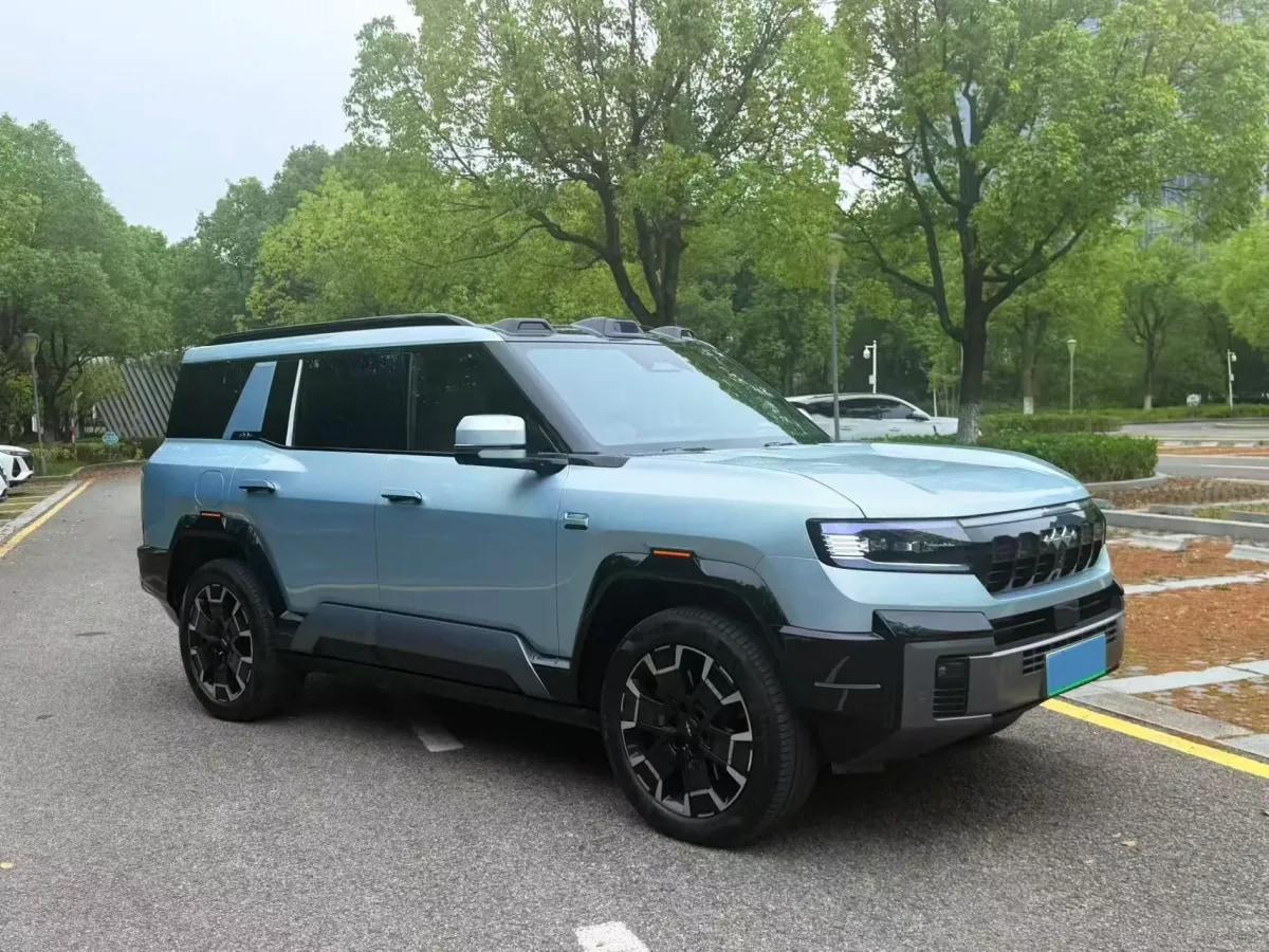 2025 Fang Cheng Bao Bao 8 2.0T 245HP L4 E-CVT PHEV 36.8KWH image 7
