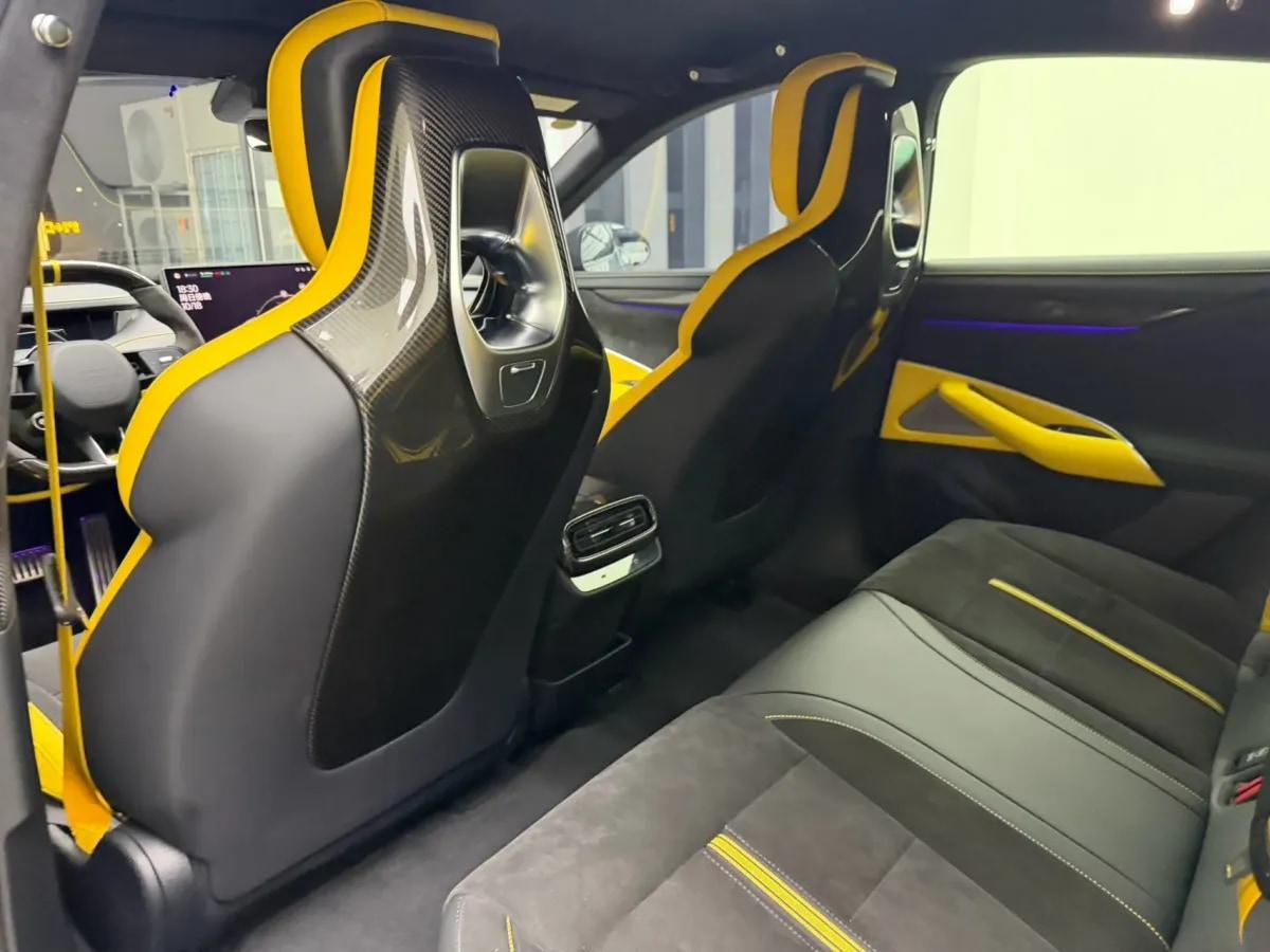 2025 Xiaomi SU7 Ultra BEV 93.7KWH 630km image 7