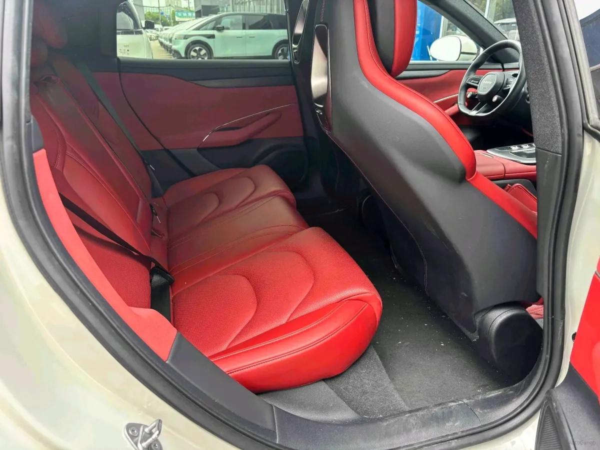 2024 Xiaomi SU7 BEV 73.6KWH image 7