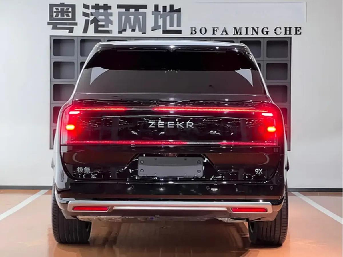 2025 Zeekr 9X 2.0T 279HP L4 1DHT PHEV 70KWH 380km image 7