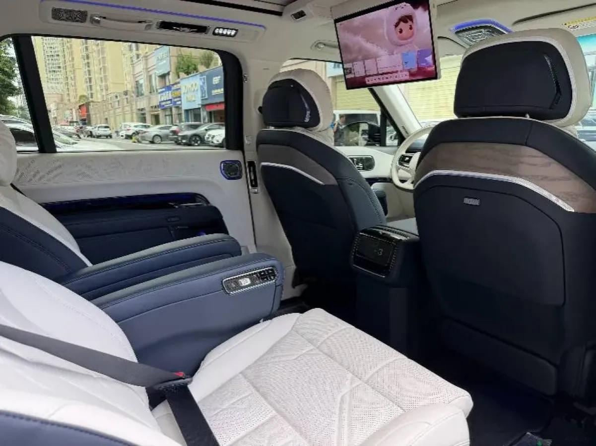 2025 Zeekr 9X 2.0T 279HP L4 1DHT PHEV image 7