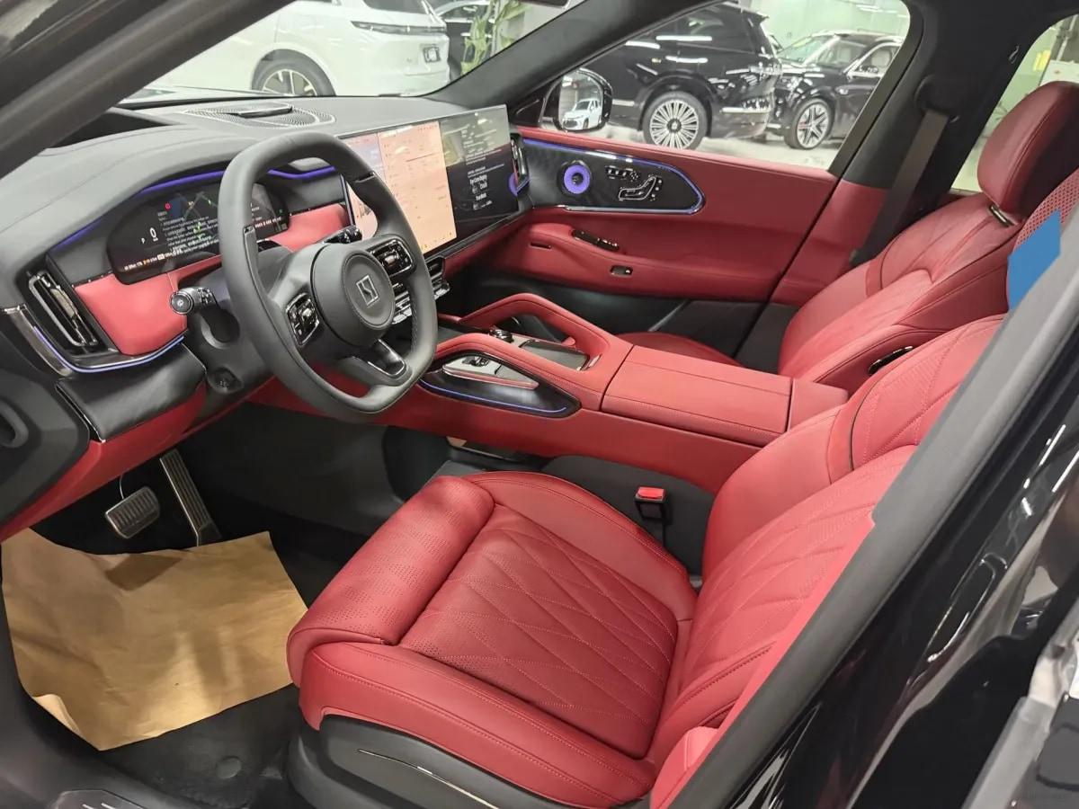 2026 Zeekr 8X 2.0T 279HP L4 1DHT PHEV image 7