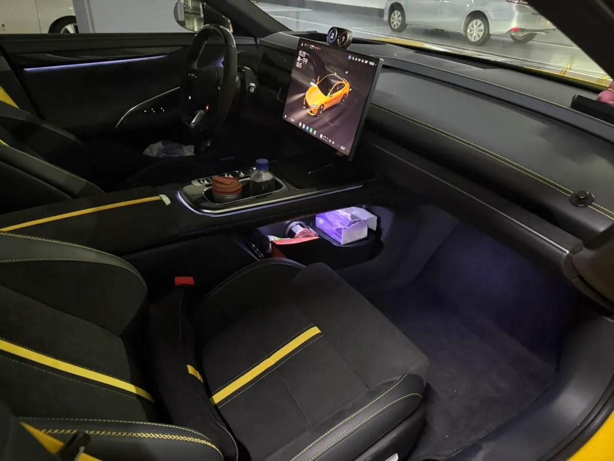 2025 Xiaomi SU7 Ultra BEV 93.7KWH 630km image 7