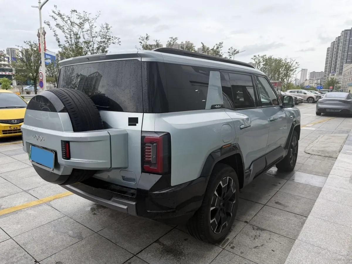 2025 FangChengBao Bao 8 2.0T 245HP L4 E-CVT PHEV 36.8KWH image 7
