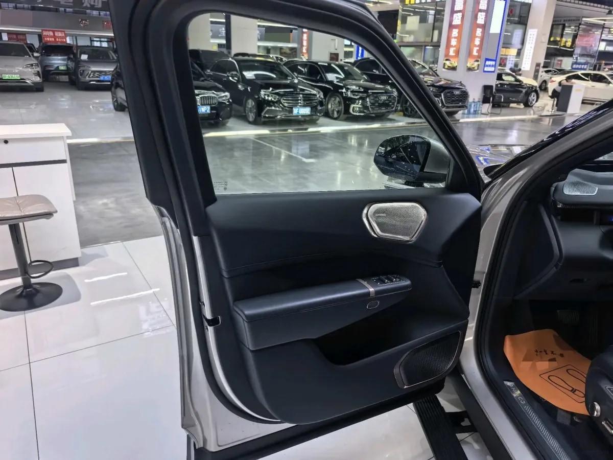 2025 LYNK&CO 900 2.0T 254HP L4 3DHT PHEV 52.38KWH 280km image 7