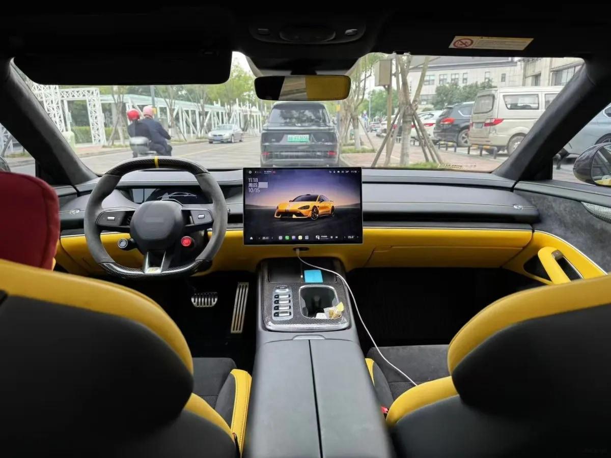 2025 Xiaomi SU7 Ultra BEV 93.7KWH 630km image 8