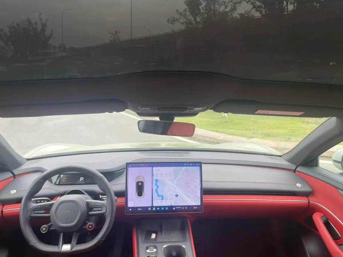 2024 Xiaomi SU7 BEV 73.6KWH image 8