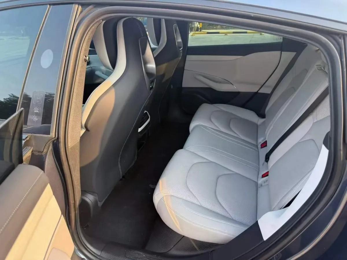 2024 Xiaomi SU7 BEV 94.3KWH image 8