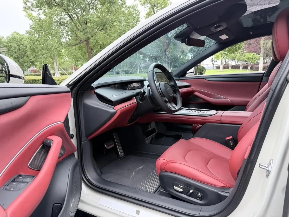 2024 Xiaomi SU7 BEV 101KWH image 8