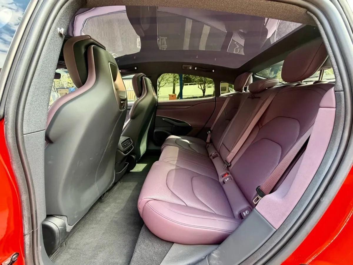 2024 Xiaomi SU7 BEV 73.6KWH 700km image 8