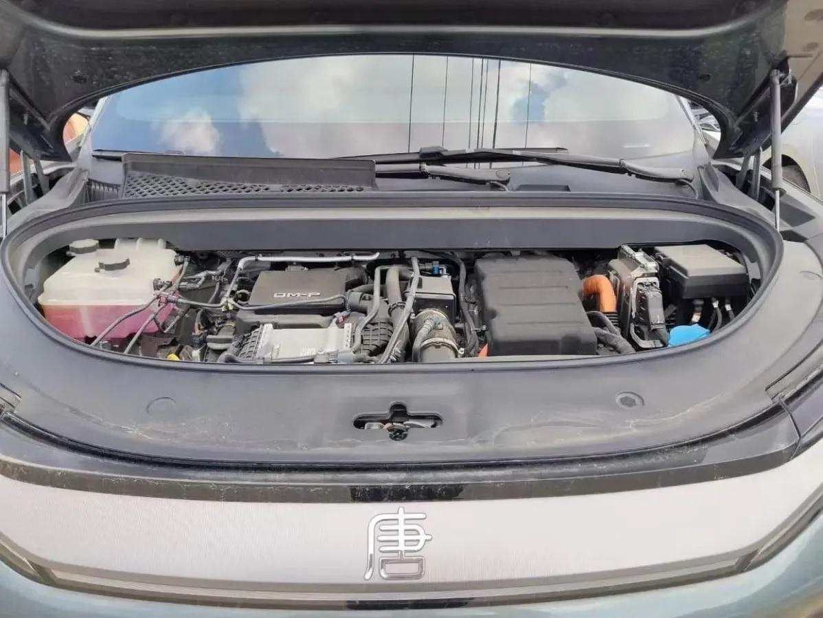 2025 BYD Tang L 1.5T 156HP L4 E-CVT PHEV 35.6KWH 175km image 8
