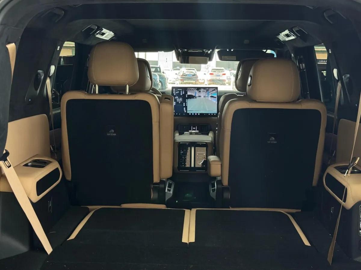 2025 FangChengBao Bao 8 2.0T 245HP L4 E-CVT PHEV 36.8KWH image 8