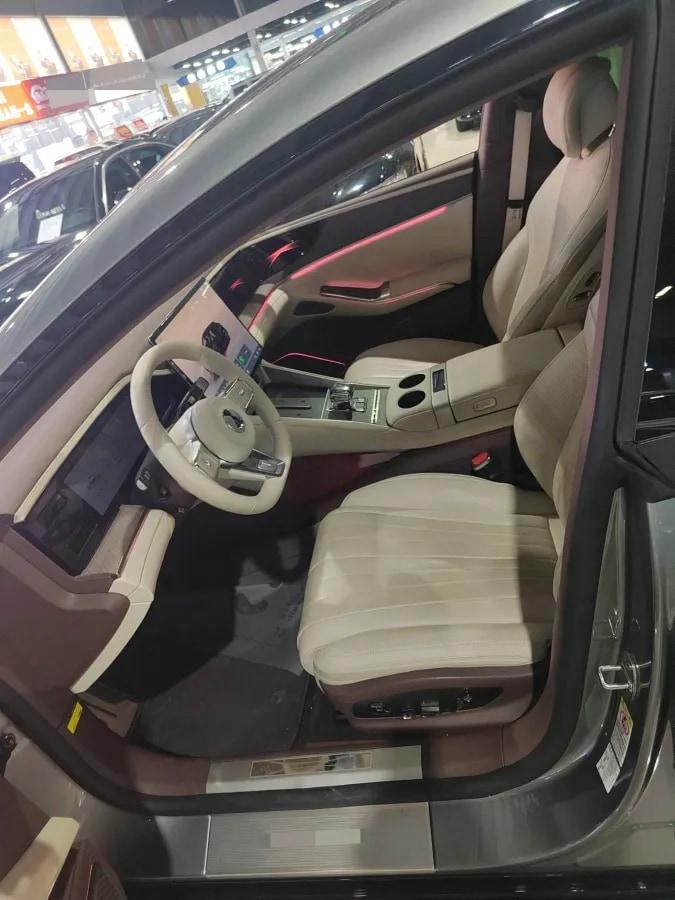 2024 Denza DenzaZ9GT 2.0T 207HP L4 E-CVT PHEV 38.5KWH 201km image 8