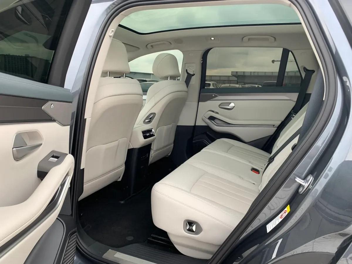 2025 BYD Tang L 1.5T 156HP L4 E-CVT PHEV 35.6KWH 215km image 8
