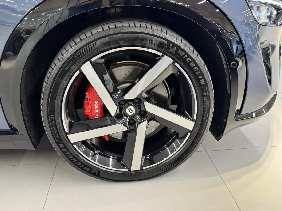 2025 Xiaomi YU7 BEV 101.7KWH 760km image 8