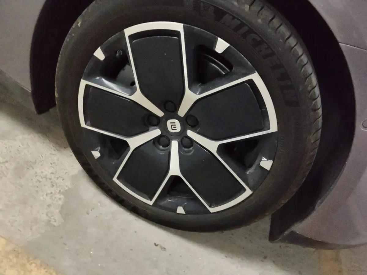 2024 Xiaomi SU7 BEV 73.6KWH 700km image 8