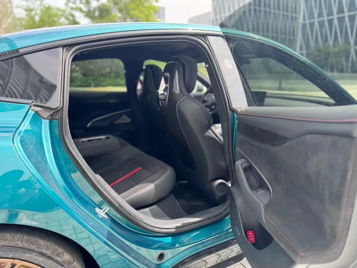 2025 Xiaomi SU7 Ultra BEV 93.7KWH image 8