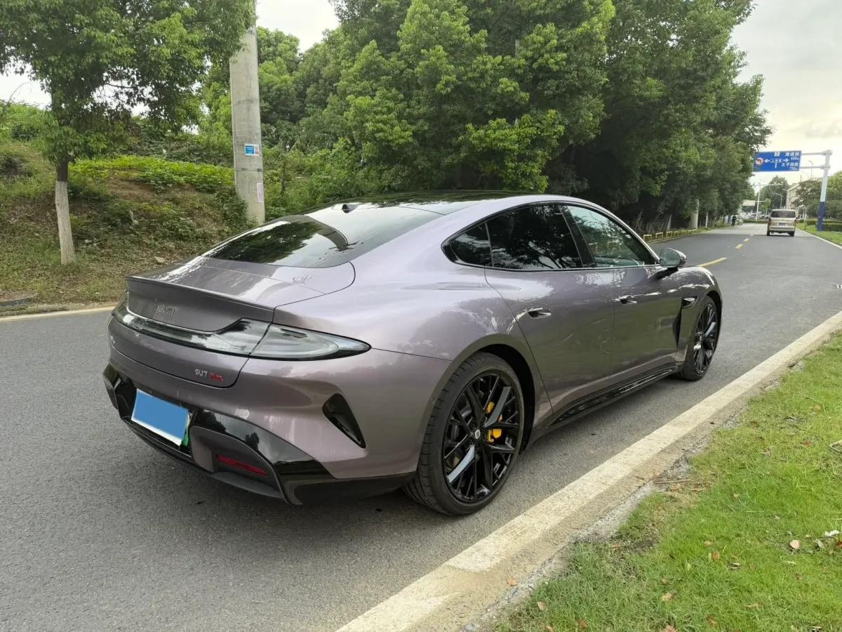 2024 Xiaomi SU7 BEV 101KWH 800km image 8