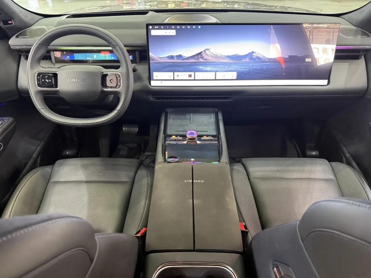 2025 LYNK&CO 900 2.0T 254HP L4 3DHT PHEV 52.38KWH 268km image 8