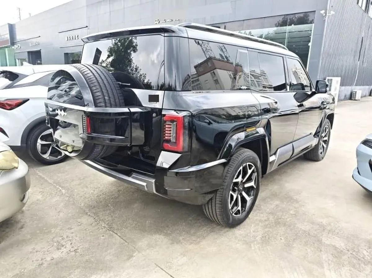2025 FangChengBao Bao 8 2.0T 245HP L4 E-CVT PHEV 36.8KWH image 8