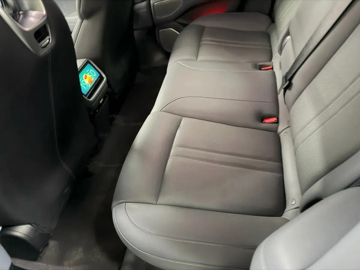 2025 Xiaomi YU7 BEV 101.7KWH 760km image 8