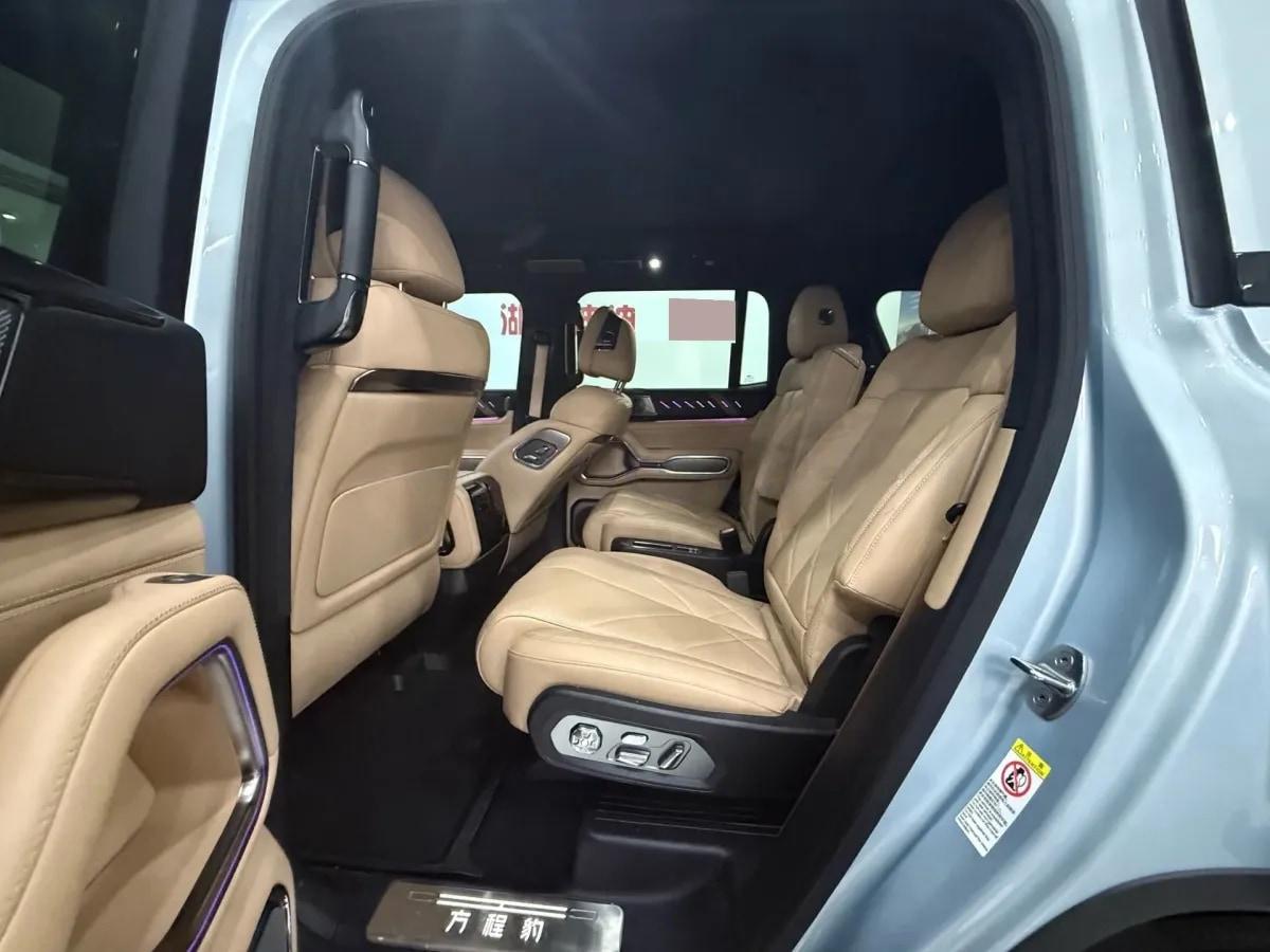 2025 Fang Cheng Bao Bao 8 2.0T 245HP L4 E-CVT PHEV 36.8KWH image 8