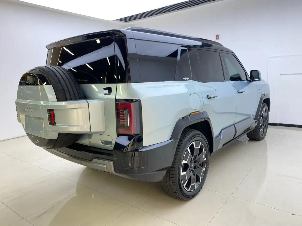 2025 Fang Cheng Bao Bao 8 2.0T 245HP L4 E-CVT PHEV 36.8KWH image 8