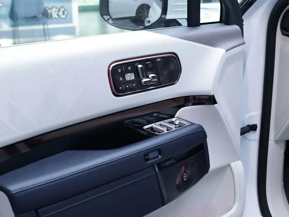 2025 Zeekr 9X 2.0T 279HP L4 1DHT PHEV 70KWH 380km image 8