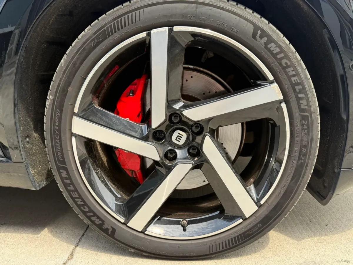 2025 Xiaomi YU7 BEV 101.7KWH image 8