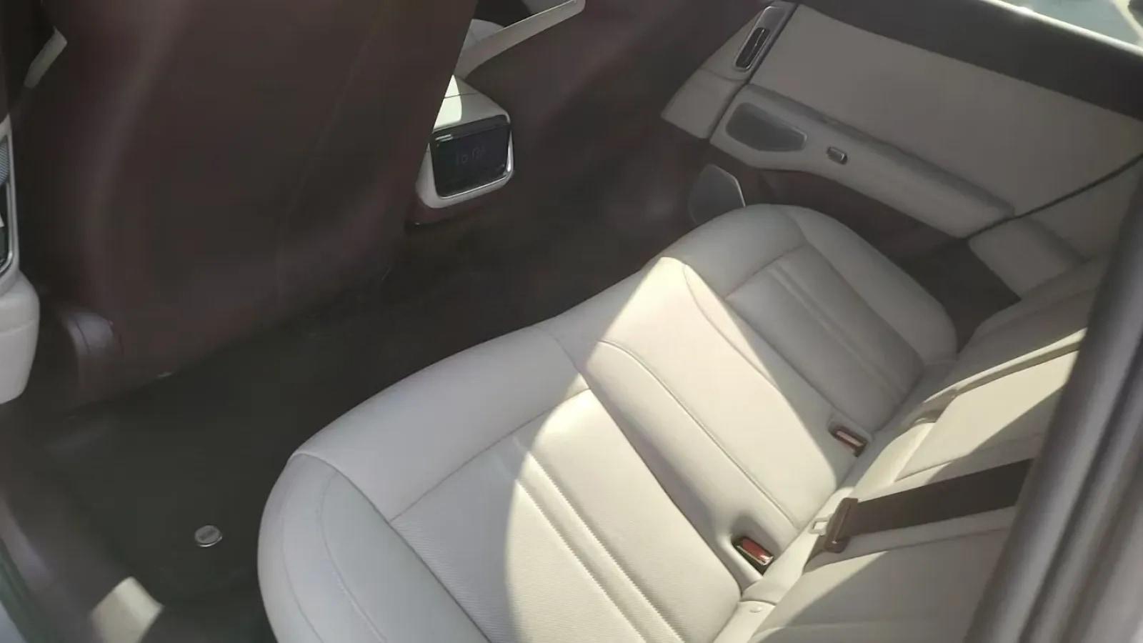 2025 Xiaomi YU7 BEV 96.3KWH image 8