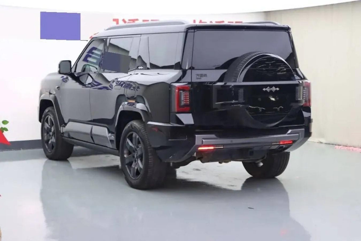 2025 FangChengBao Bao 8 2.0T 245HP L4 E-CVT PHEV 36.8KWH image 8
