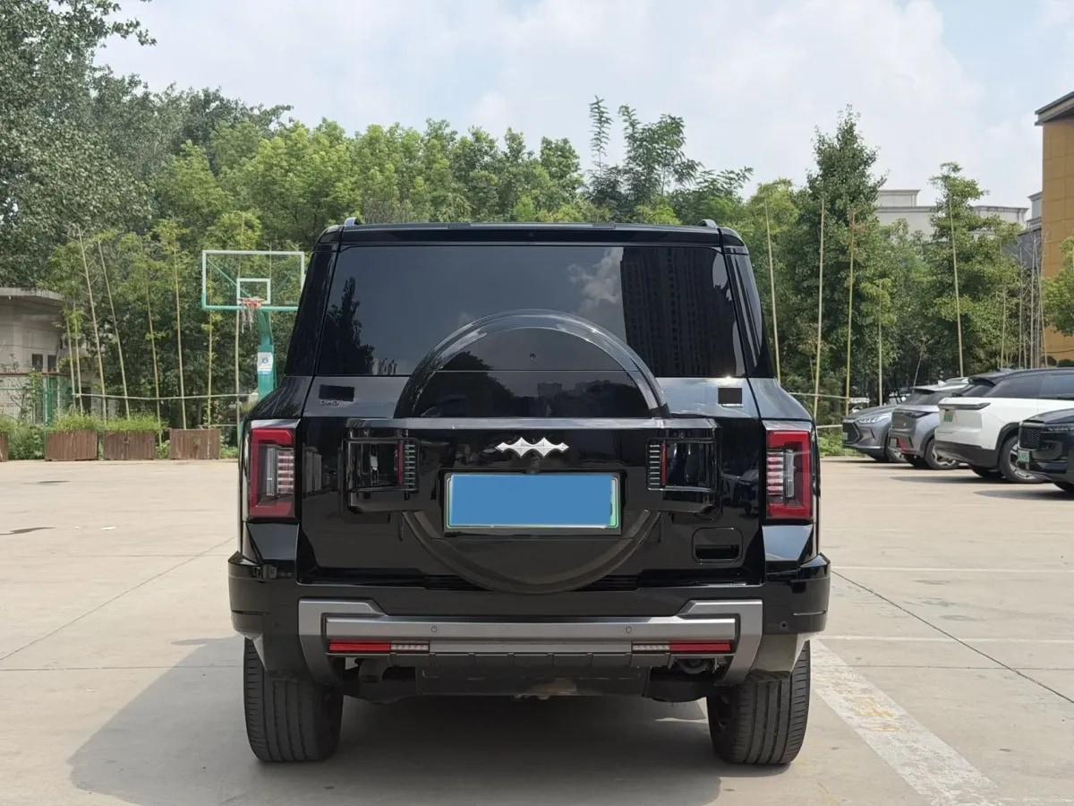 2025 FangChengBao Bao 8 2.0T 245HP L4 E-CVT PHEV 36.8KWH image 8