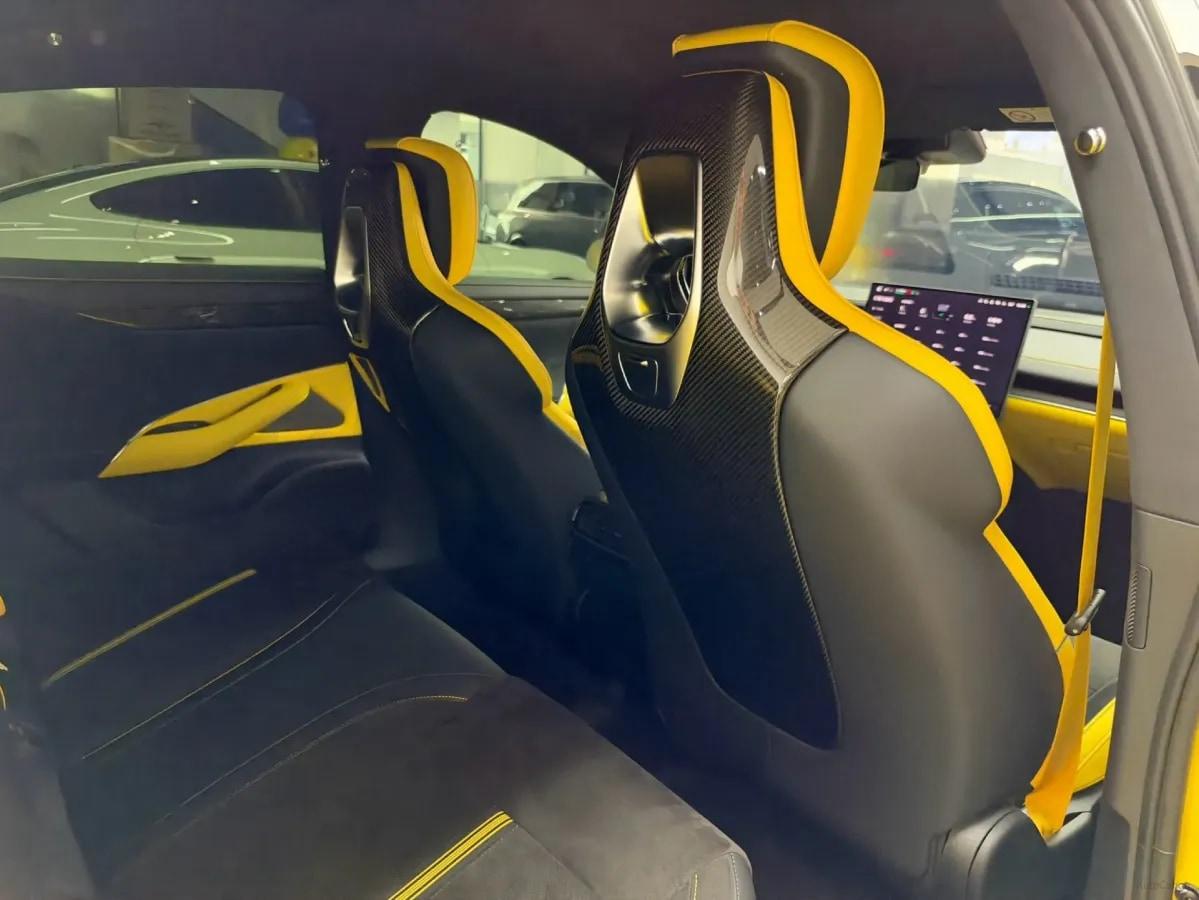 2025 Xiaomi SU7 Ultra BEV 93.7KWH 630km image 8