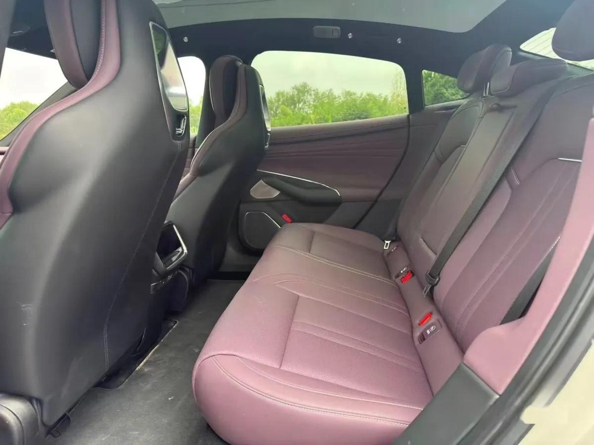 2024 Xiaomi SU7 BEV 73.6KWH image 8