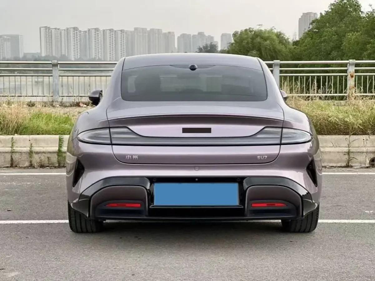 2024 Xiaomi SU7 BEV 73.6KWH image 8